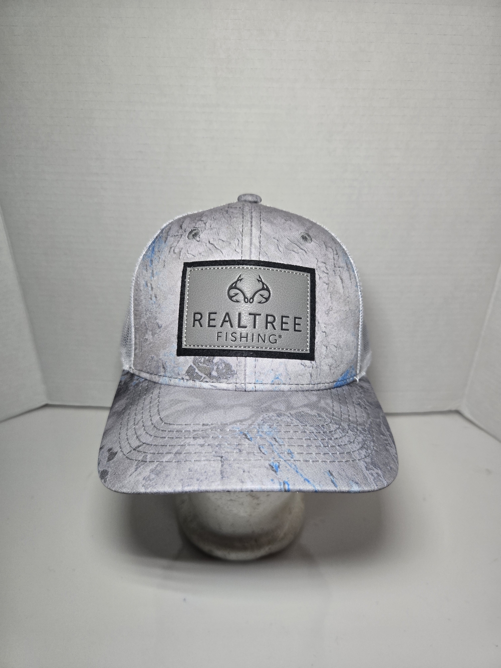 Realtree Fishing Logo Trucker Hat in Light Gray with Blue Accents